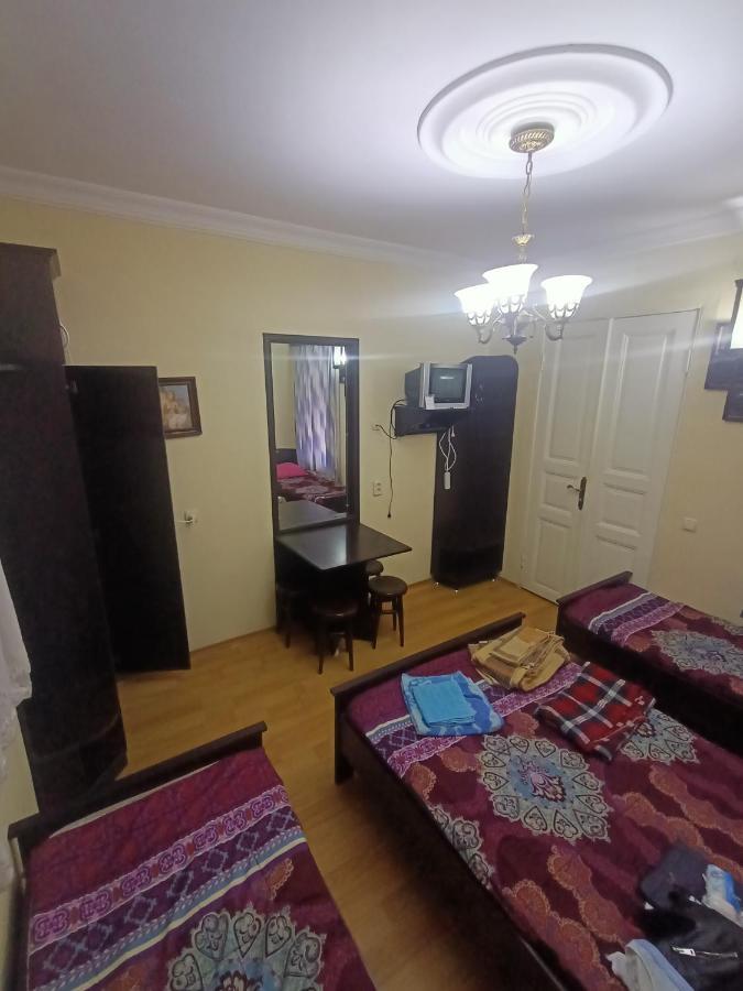Tj+ Hostel Батуми Экстерьер фото