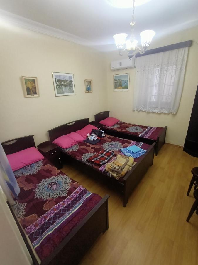 Tj+ Hostel Батуми Экстерьер фото